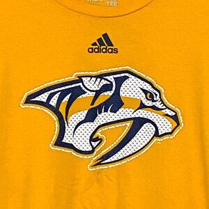 Adidas Nashville Predators T-Shirt XL Yellow Gold Hockey Sports Tennessee